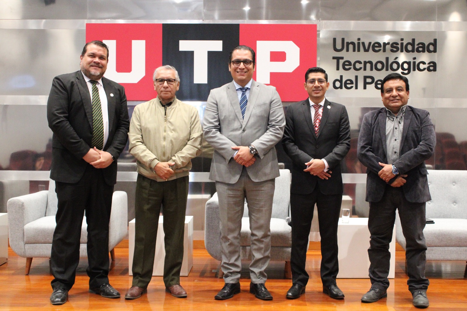 UTP ICA REALIZÓ COLOQUIO DE INVESTIGACIÓN MULTIDISCIPLINARIO