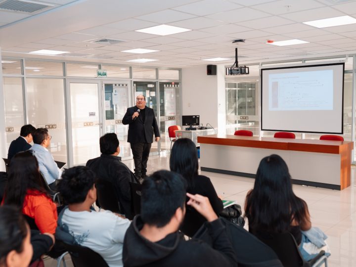 UTP ICA ORGANIZA CONVERSATORIO SOBRE INNOVACIÓN Y TRANSFORMACIÓN DIGITAL EN LAS EMPRESAS DE LA REGIÓN