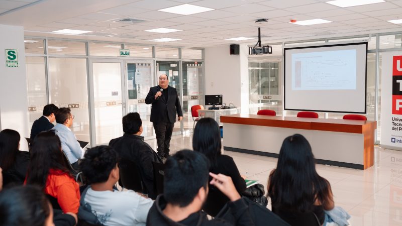 UTP ICA ORGANIZA CONVERSATORIO SOBRE INNOVACIÓN Y TRANSFORMACIÓN DIGITAL EN LAS EMPRESAS DE LA REGIÓN