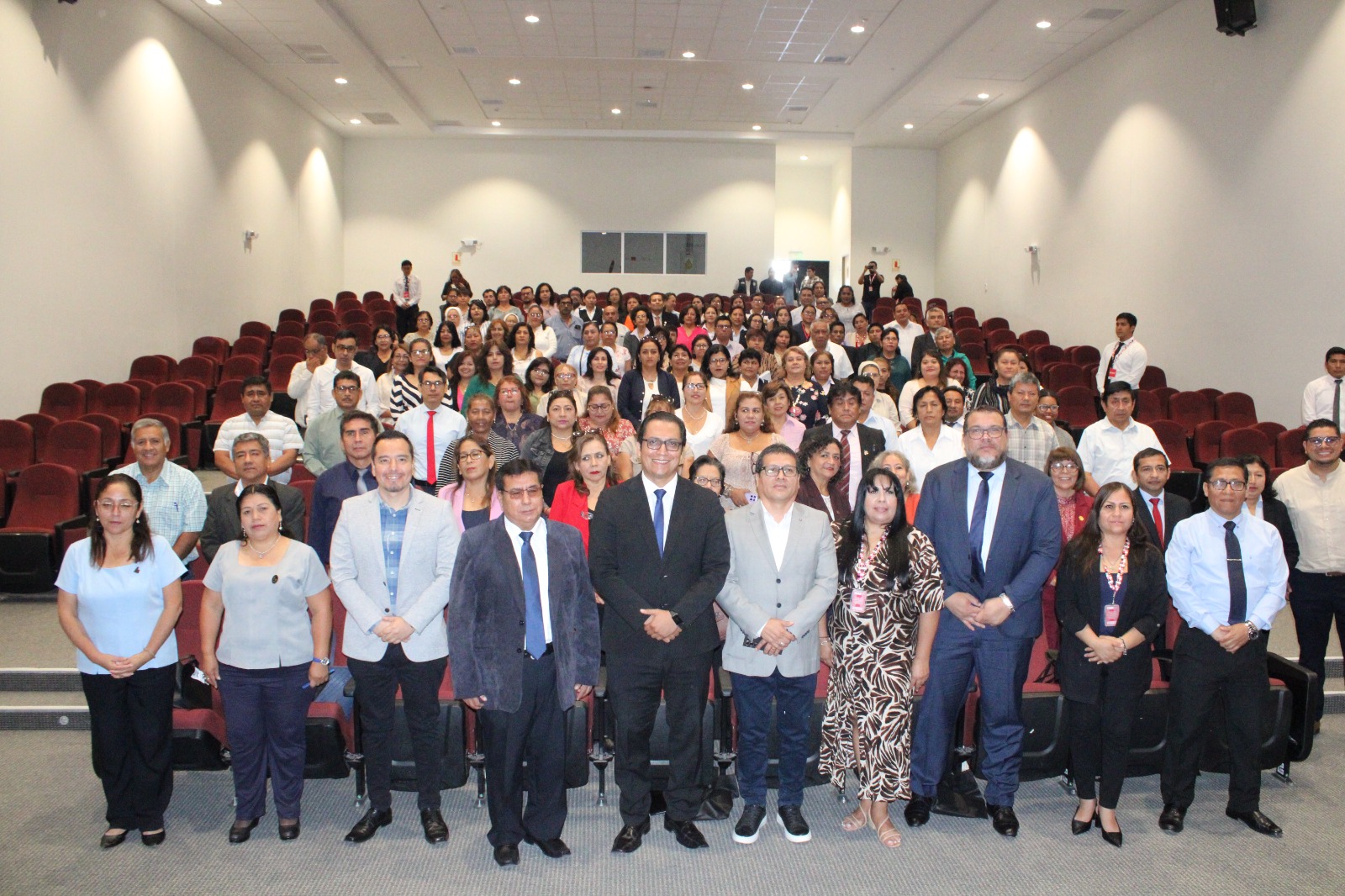 UTP CAPACITÓ A MÁS DE 1500 DIRECTORES DE COLEGIOS Y DOCENTES DEL PAÍS